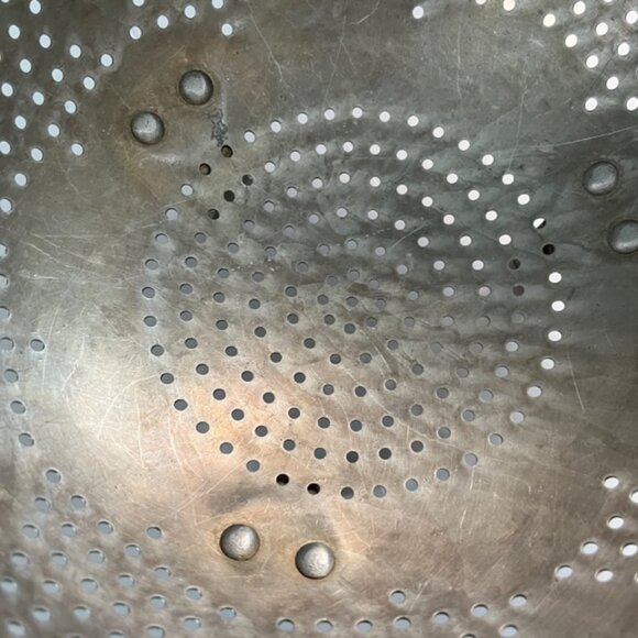 Vintage Aluminum Colander / Kitchen Utensil - Picture 6 of 6